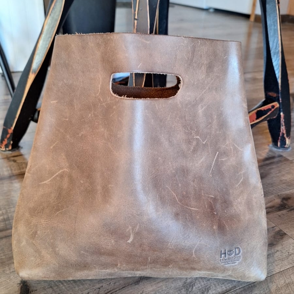 Leather handbag